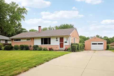 10519 Thomas Ave S, Bloomington, MN 55431