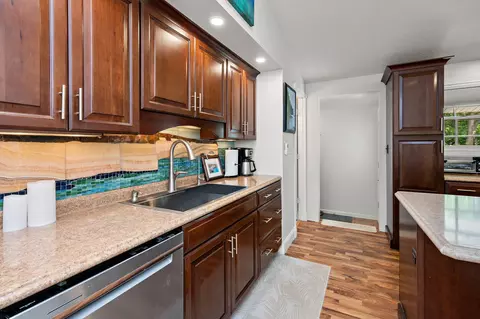 Kitchen - 1490 Rainbow Ave, Maple Plain, MN 55359 photo 5 of 6