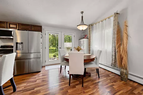 Dining - 1490 Rainbow Ave, Maple Plain, MN 55359 photo 2 of 2