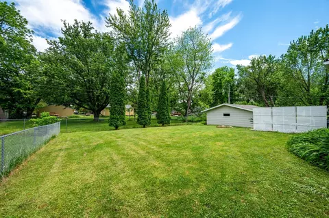 Exterior - 1490 Rainbow Ave, Maple Plain, MN 55359 photo 5 of 9