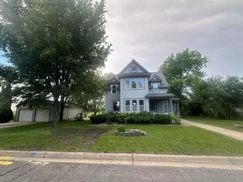 207 S Lake St, Belview, MN 56214