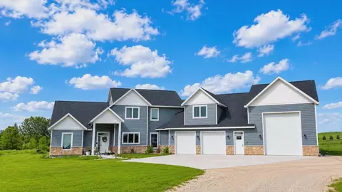 1955 Brownell St, Saint Charles, MN 55972