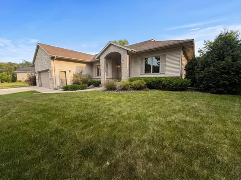 1955 Lemond Pl, Owatonna, MN 55060