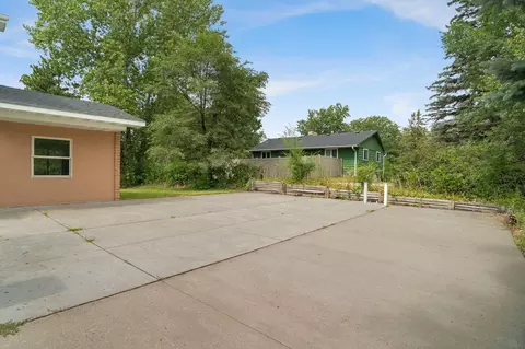 Exterior - 2981 Pilot Knob Rd, Eagan, MN 55121 photo 2 of 16