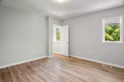 Bedroom - 2981 Pilot Knob Rd, Eagan, MN 55121 photo 8 of 12