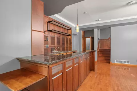Living - 2981 Pilot Knob Rd, Eagan, MN 55121 photo 4 of 12