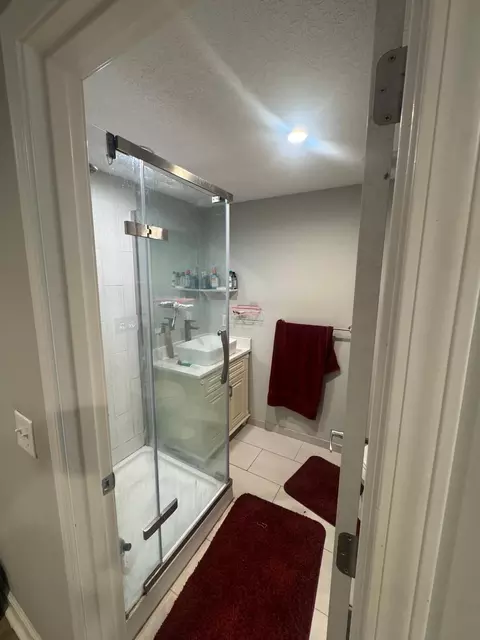 Bath - 2981 Pilot Knob Rd, Eagan, MN 55121 photo 3 of 4
