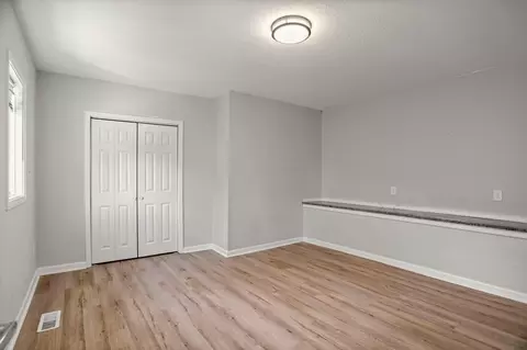 Bedroom - 2981 Pilot Knob Rd, Eagan, MN 55121 photo 7 of 12