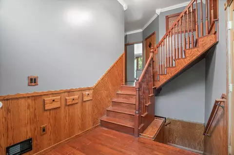 Entry Way - 2981 Pilot Knob Rd, Eagan, MN 55121 photo 3 of 8