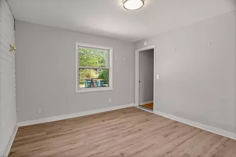 Bedroom - 2981 Pilot Knob Rd, Eagan, MN 55121 photo 3 of 12