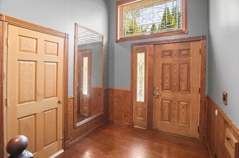 Entry Way - 2981 Pilot Knob Rd, Eagan, MN 55121 photo 1 of 8