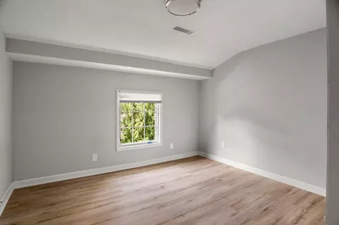 Bedroom - 2981 Pilot Knob Rd, Eagan, MN 55121 photo 10 of 12