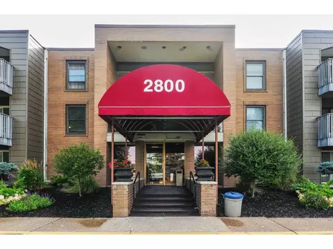 2800 Hamline Ave N #229, Roseville, MN 55113
