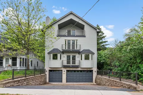 2015 Upton Ave S, Minneapolis, MN 55405