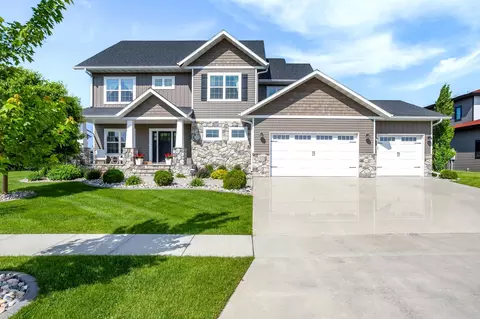 2508 Mcleod Dr E, West Fargo, ND 58078
