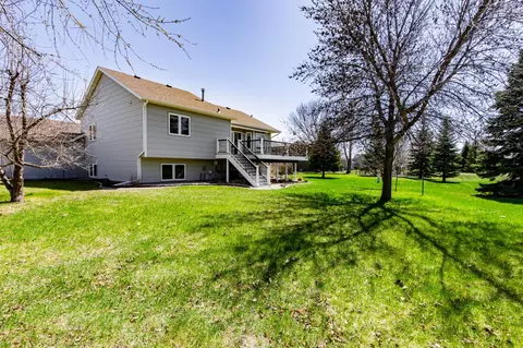 Exterior - 2715 33rd St S, Fargo, ND 58103 photo 10 of 12