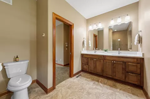 Bath - 11205 Circle Lake Ln, Faribault, MN 55021 photo 4 of 9