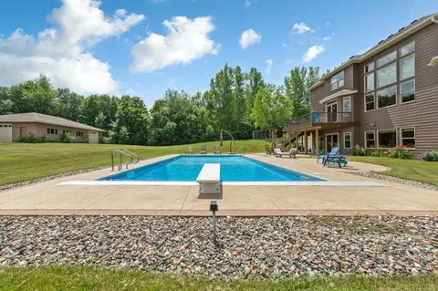Exterior - 11205 Circle Lake Ln, Faribault, MN 55021 photo 10 of 18
