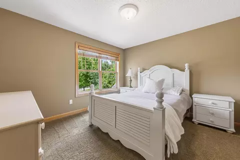 Bedroom - 11205 Circle Lake Ln, Faribault, MN 55021 photo 7 of 8