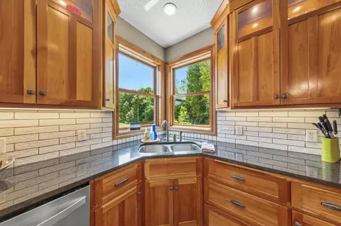 Kitchen - 11205 Circle Lake Ln, Faribault, MN 55021 photo 2 of 5