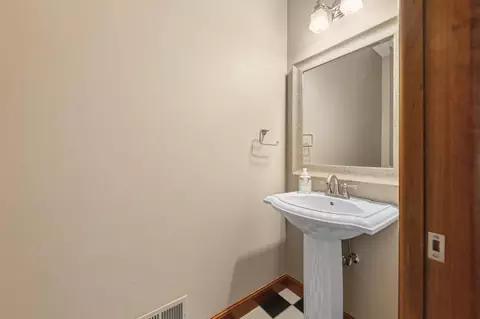 Bath - 11205 Circle Lake Ln, Faribault, MN 55021 photo 1 of 9