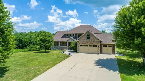 Exterior - 11205 Circle Lake Ln, Faribault, MN 55021 photo 2 of 18