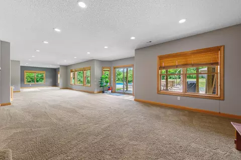 Living - 11205 Circle Lake Ln, Faribault, MN 55021 photo 7 of 11