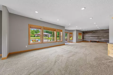 Living - 11205 Circle Lake Ln, Faribault, MN 55021 photo 9 of 11