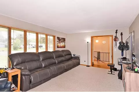 Living - 612 7th Ave SW, Faribault, MN 55021 photo 2 of 2
