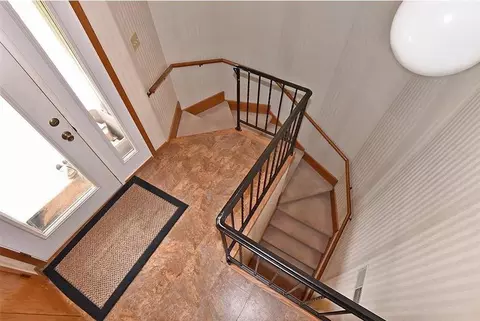 Entry Way - 612 7th Ave SW, Faribault, MN 55021 photo 1 of 1