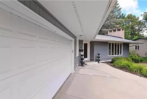 Exterior - 612 7th Ave SW, Faribault, MN 55021 photo 2 of 7