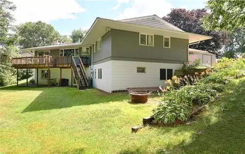 Exterior - 612 7th Ave SW, Faribault, MN 55021 photo 4 of 7