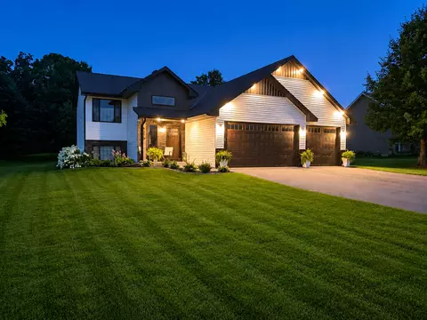 6679 378th St, North Branch, MN 55056