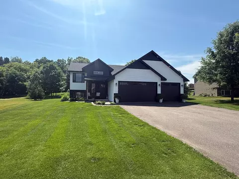 6679 378th St, North Branch, MN 55056