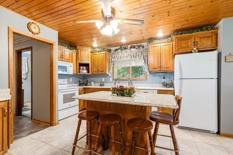 Kitchen - 2693 225th Ave, Marshall, MN 56258 photo 1 of 8