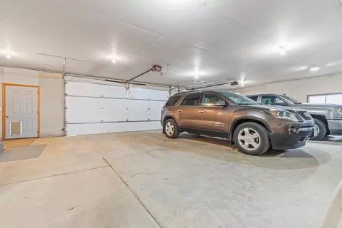 Exterior - 2693 225th Ave, Marshall, MN 56258 photo 1 of 14