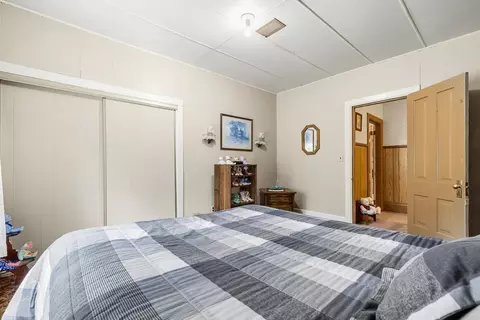 Bedroom - 2693 225th Ave, Marshall, MN 56258 photo 6 of 13