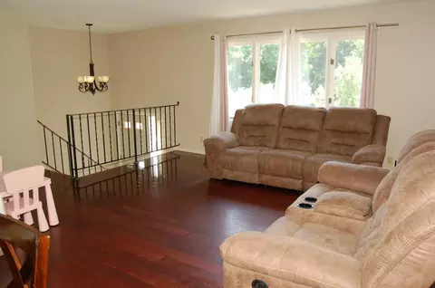 Living - 1693 Covington Ln, Eagan, MN 55122 photo 1 of 4