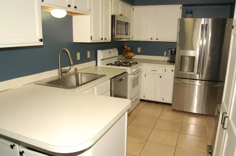 Kitchen - 1693 Covington Ln, Eagan, MN 55122 photo 1 of 2
