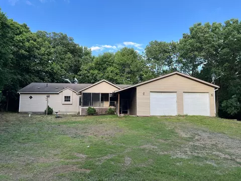61256 440th St, Fairfax, MN 55332