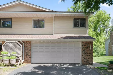 6121 Creek View Trl, Minnetonka, MN 55345