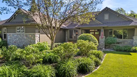 727 Fahlstrom Pl, Afton, MN 55001