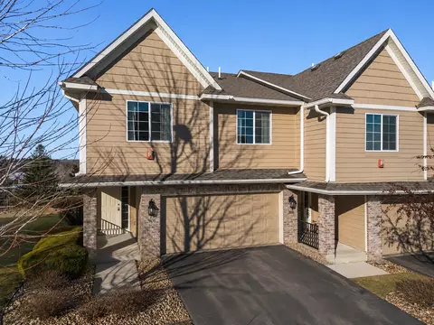 2606 Waterfall Way NW, Prior Lake, MN 55372
