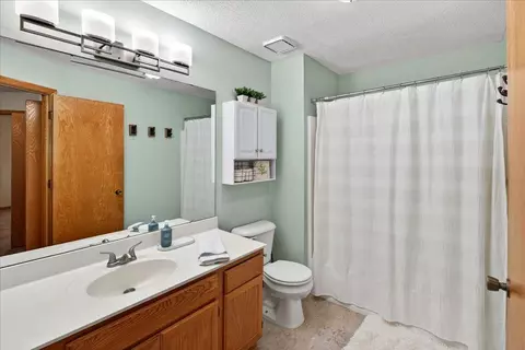 Bath - 1897 N Ruby Ct #53, Eagan, MN 55122 photo 2 of 2