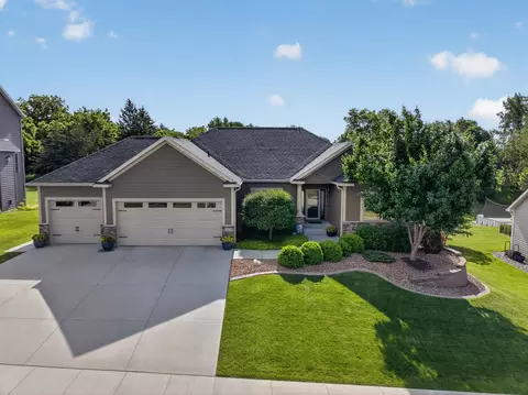 1872 Shannon Oaks Blvd NE, Rochester, MN 55906
