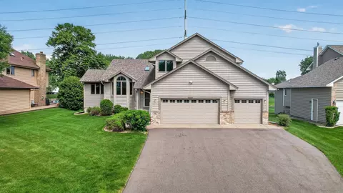9000 Ashley Ter, Brooklyn Park, MN 55443