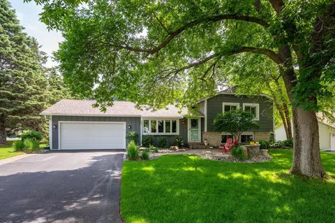 7896 Berkshire Ln N, Maple Grove, MN 55311