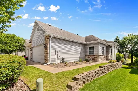 734 Gilfillan Ln, White Bear Twp, MN 55127