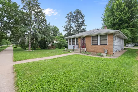 752 Orange Ave E, Saint Paul, MN 55106