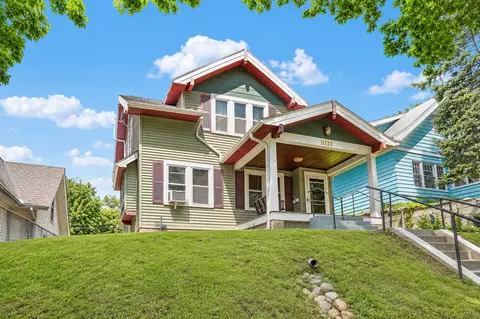 1037 Burr St, Saint Paul, MN 55130